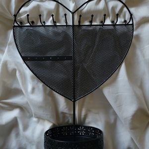 heart shaped jewelry holder
